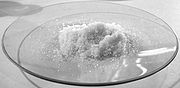 Ammonium carbonate